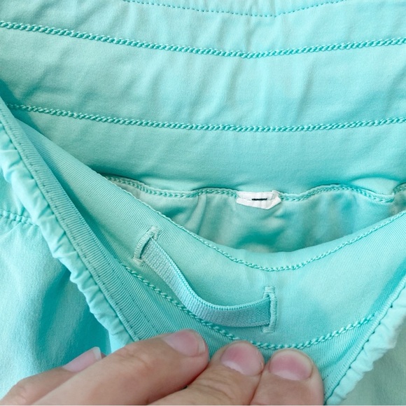 Lululemon | Women’s Tracker Short In Aqua Mint pull on Runner Short Size 4 - Picture 10 of 13